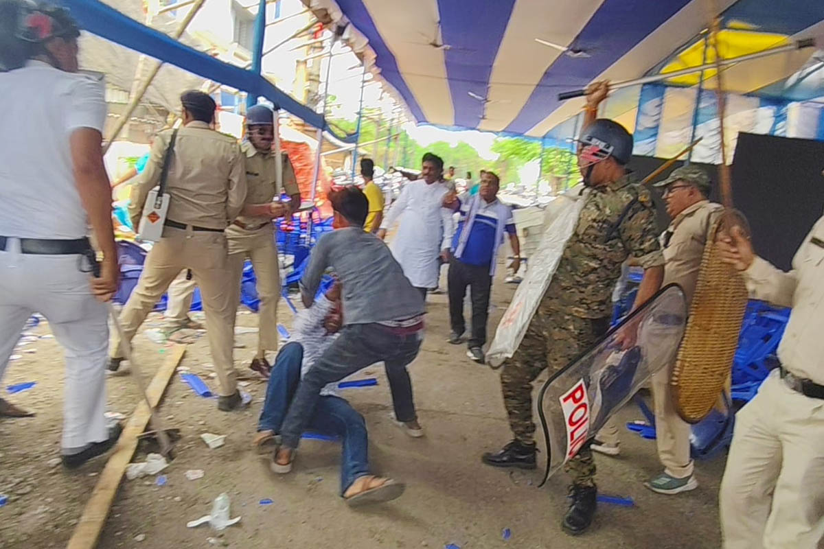 আসানসোলে উত্তেজনা