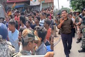 পুনর্নির্বাচনের দাবিতে ফলতায় তুমুল বিক্ষোভ, জাহাঙ্গির ‘ঘনিষ্ঠ’ দু’জনকে গ্রেপ্তারের নির্দেশ কমিশনের