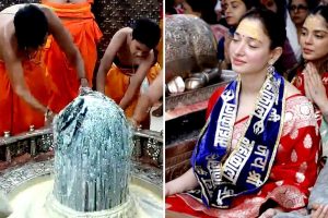তারকা নয়, সাধারণ বেশেই মহাদেবের শরণে তামান্না, মহাকালেশ্বর মন্দিরে ভস্ম আরতিতে মগ্ন অভিনেত্রী