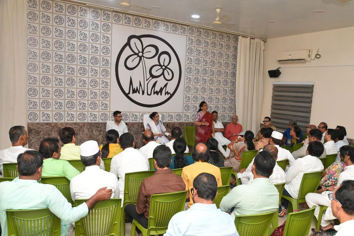 TMC: TMC will launch protests against forceful eviction of hawkers and bulldozer culture
