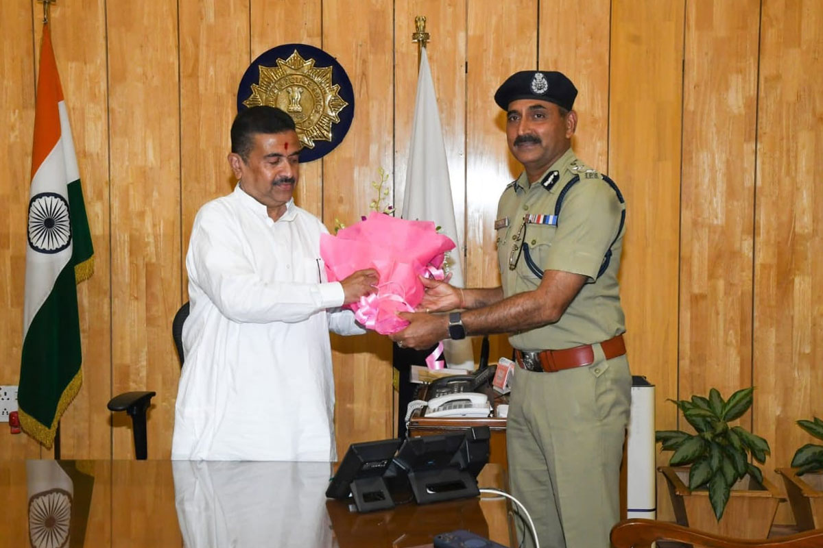 CM Suvendu Adhikari in an important meeting in Lalbazar