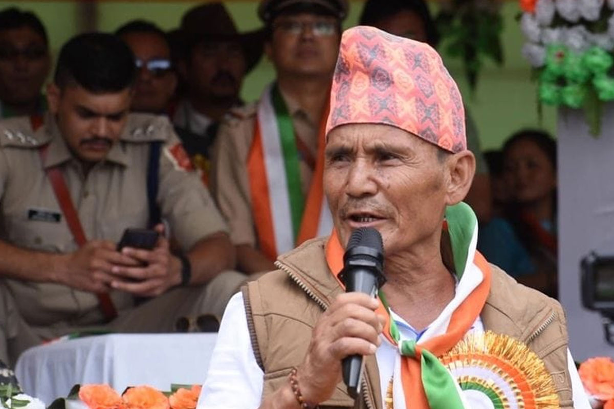 ভোটে পর্যূদস্ত, মিরিক মহকুমা কমিটির সদস্যদের নিয়ে দল ছাড়লেন চেয়ারম্যান! পাহাড়ে সাফ তৃণমূল?