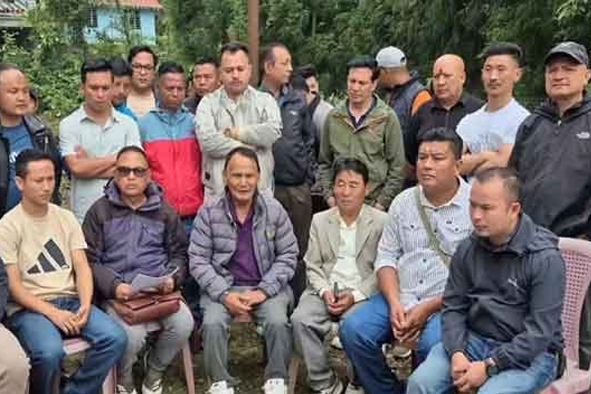 TMC chairman leaves party along with members of Mirik mahakuma committee 