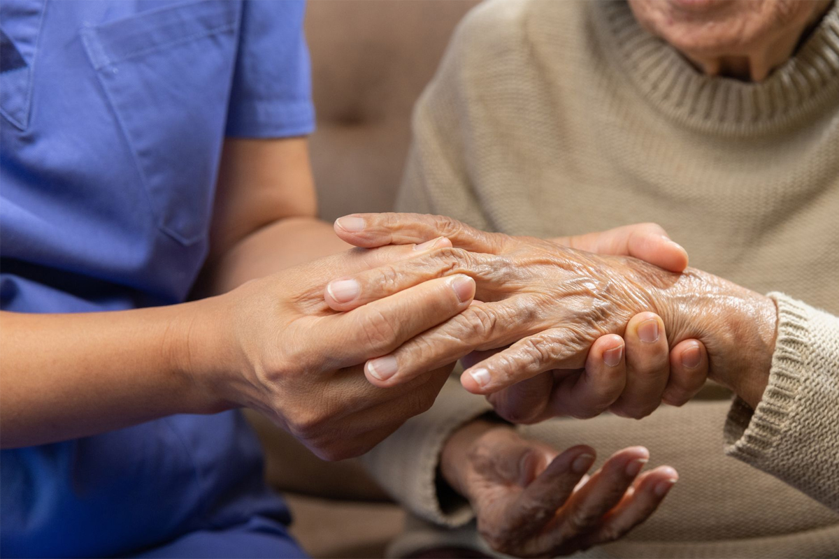 osteoporosis vs osteoarthritis difference symptoms risk factors