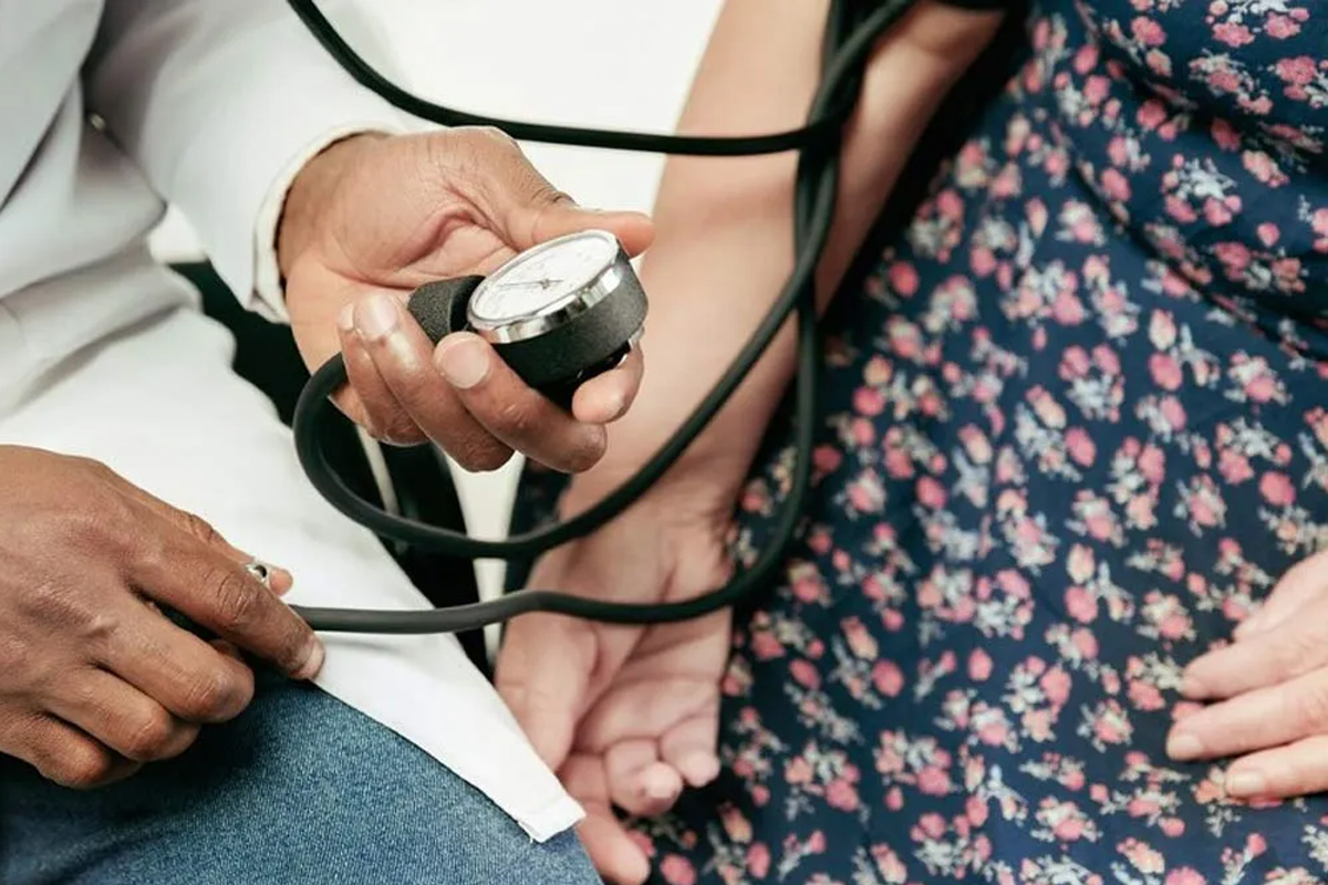 new mothers 8 common postpartum health problems