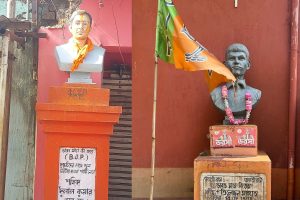 সরকার তাঁদের দায়িত্ব নেবে, শুভেন্দুর ঘোষণায় স্বস্তি পুরুলিয়ার ৬ বিজেপি শহিদ পরিবারে