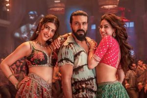 রামচরণের সঙ্গে শ্রুতি-জাহ্নবীর ‘চটুল’ নাচ! ‘আপত্তিকর’ কনটেন্টের সমালোচনায় নেটপাড়া