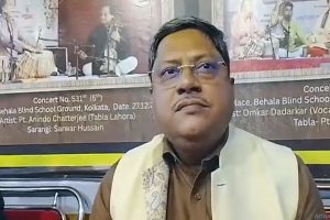 আদালতে তোলার সময় তৃণমূল কাউন্সিলর সুদীপকে লক্ষ্য করে জুতো-ডিম! শুনতে হল ‘চোর’ স্লোগান