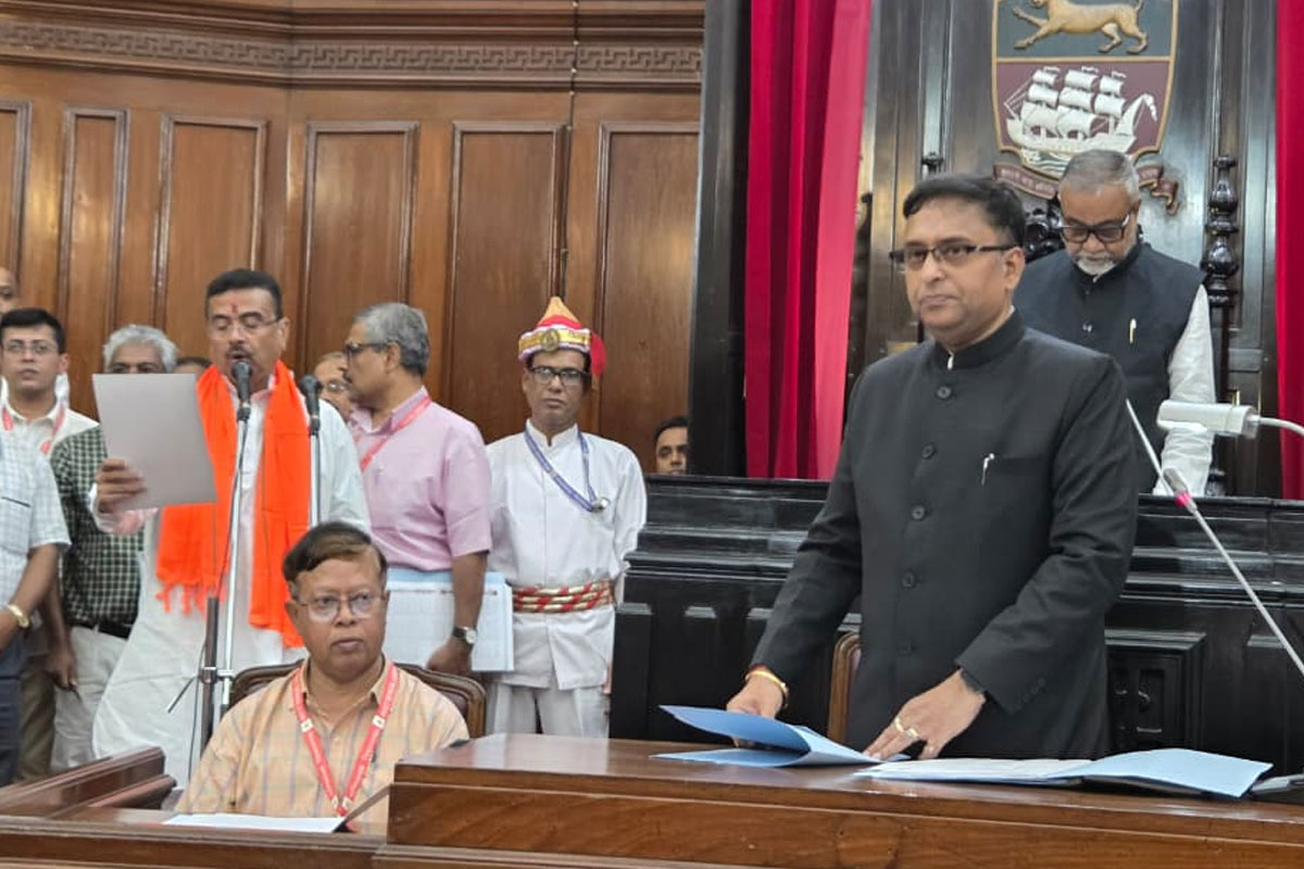 Suvendu Adhikari takes off his shoes and bows down on steps of Legislative Assembly, taking oath as MLA of Bhavanipur