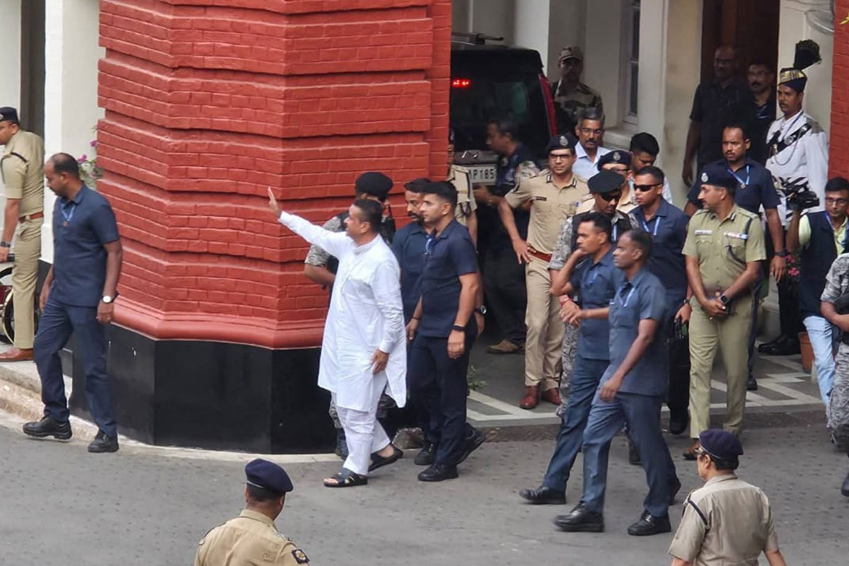 নজরে আইনশৃঙ্খলা, লালবাজারে গুরুত্বপূর্ণ বৈঠকে মুখ্যমন্ত্রী! কী নির্দেশ পুলিশ কর্তাদের?