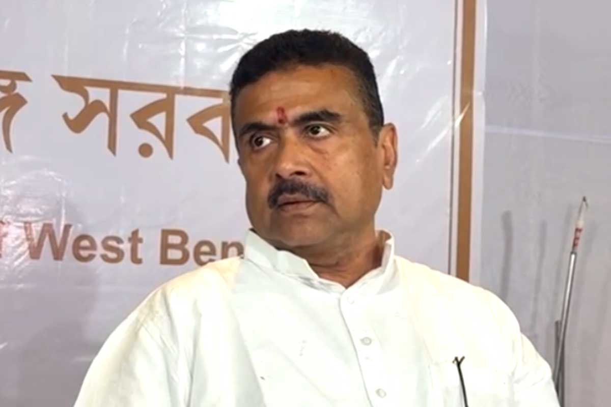 মমতার ‘বিরোধী বয়কট’ রাজনীতিতে না! শুভেন্দুর উত্তরবঙ্গের বৈঠকে ডাক তৃণমূল বিধায়ককেও