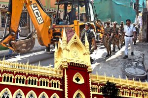 তিলজলায় এখনই আর ‘বুলডোজার অ্যাকশন’ নয়, নির্দেশ কলকাতা হাই কোর্টের
