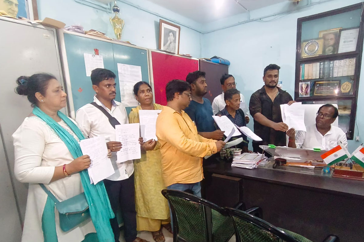ফলতায় হারতেই ‘বিদ্রোহী’ ৮ তৃণমূল কাউন্সিলরের পদত্যাগ, ভাঙনের পথে ডায়মন্ড হারবার পুরবোর্ড!