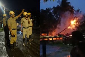 ঝড়বৃষ্টিতে লাইনের উপর গাছ, ছিঁড়ল ওভারহেডের তার, রানাঘাট-শান্তিপুর লাইনে বিঘ্নিত ট্রেন পরিষেবা