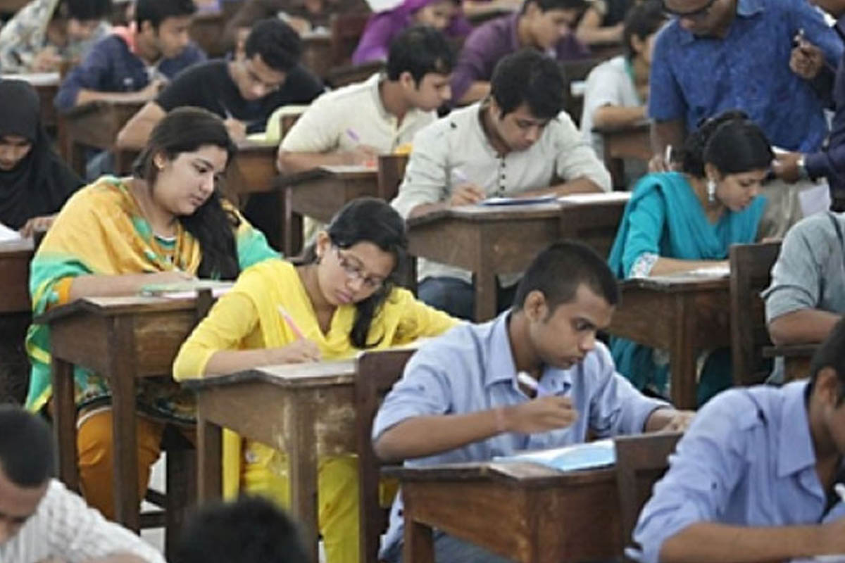 দু’বছরের জট কাটল ১ সপ্তাহেই! WBCS পরীক্ষার দিন ঘোষণা করল নতুন সরকার