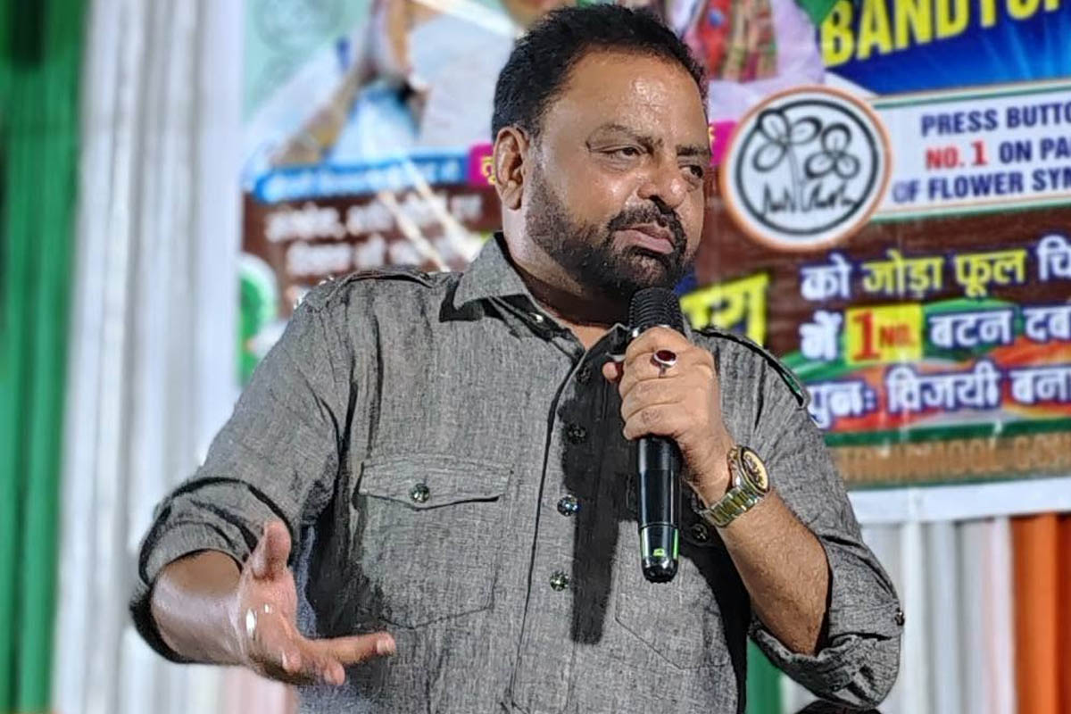 তরুণীকে নিগ্রহ! অভিযোগ করায় ‘মারধর’, কলেজ স্ট্রিটে তৃণমূল কাউন্সিলরের বাড়ি ঘিরল বাহিনী
