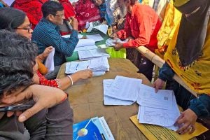এসআইআরের সফল কাজের জন্য পুরস্কার! এককালীন ৬ হাজার টাকা পাবেন বিএলওরা