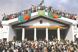 জুলাই গণহত্যা মামলায় ঢাকার প্রাক্তন কমিশনার-সহ ৩ পুলিশকর্মীর মৃত্যুদণ্ড