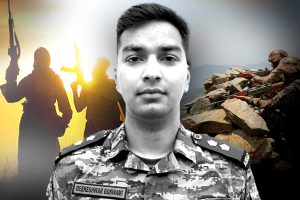 কাশ্মীরে জঙ্গিদমন অভিযান চলাকালীন বিপত্তি! পাহাড় থেকে পড়ে মৃত্যু সেনা আধিকারিকের