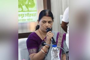 ভোট পরবর্তী হিংসায় স্বামীর বিরুদ্ধে মামলা, তারপরই পদত্যাগ অনুব্রত ‘ঘনিষ্ঠ’ বোলপুরের পুরপ্রধানের