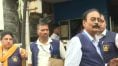 সই কাণ্ডে এবার মমতার কালীঘাটের বাড়িতে সিআইডি, মূল গেটের সামনে মোতায়েন মহিলা টিম