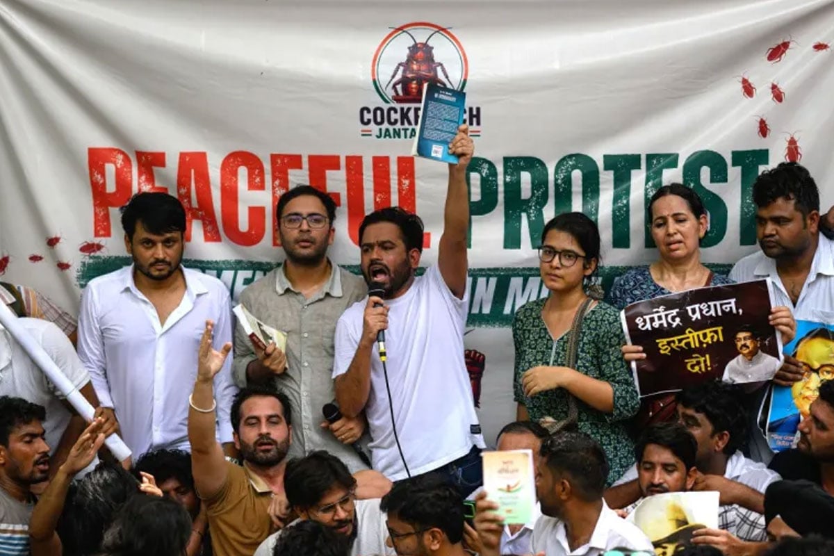 ক্ষোভের আগুনে জন্ম, সরকার বিরোধী আন্দোলনে ‘আরোশোলা’