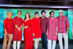 এবার ‘কেরালায় কুরুক্ষেত্র’ বাঁধাবেন একেনবাবু, সম্মুখ সমরে ঋত্বিক! আর কোন চমক?