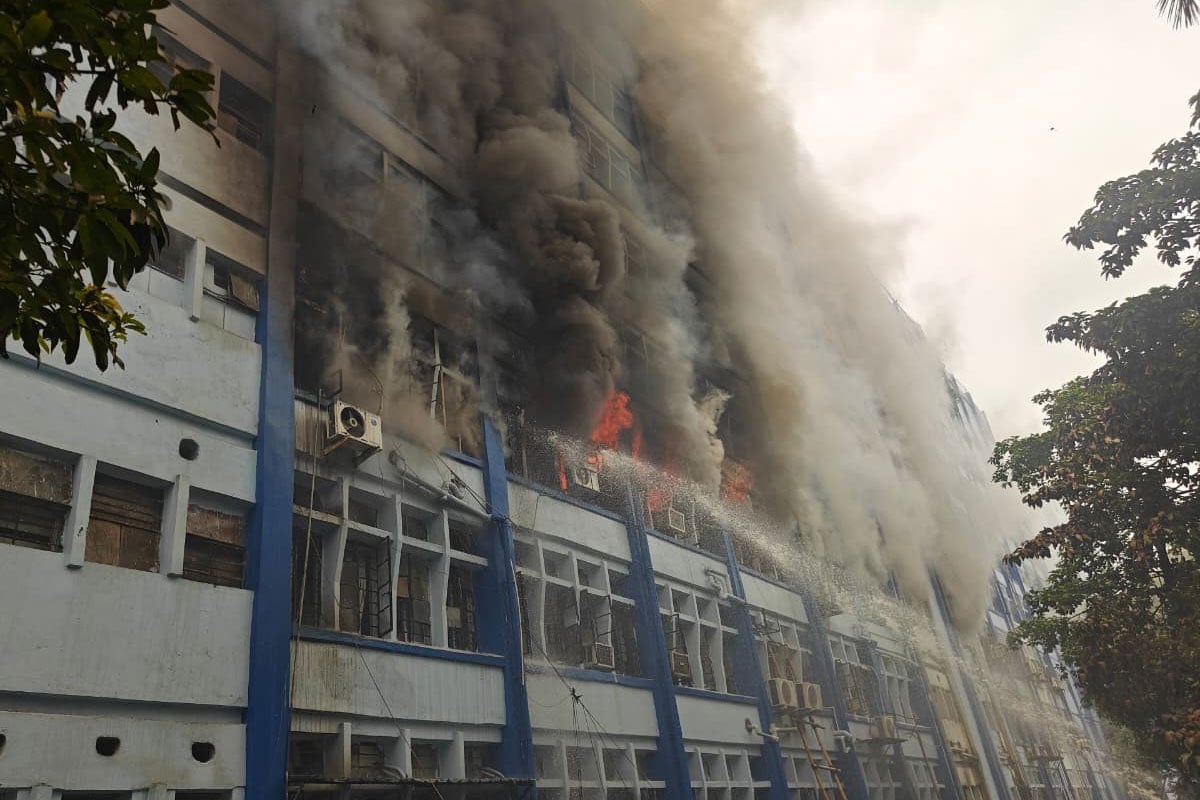 আলিপুরে সরকারি অফিসে ভয়ংকর অগ্নিকাণ্ডের নেপথ্যে ষড়যন্ত্র! দায়ের এফআইআর