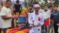 জার্মানির জাবরা ফ্যান, জমি বিক্রির অর্থে ৮ কিমি দীর্ঘ পতাকা বানিয়ে তাক লাগালেন বাংলাদেশি ভক্ত!