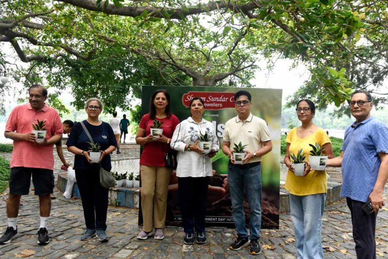 সবুজই আসল সোনা, পরিবেশ সচেতনতায় শ্যাম সুন্দর কোং জুয়েলার্স-এর বিশেষ উদ্যোগ
