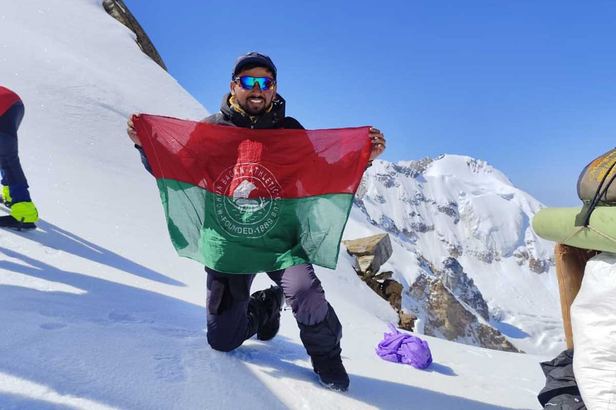 Panpatia Col Expedition