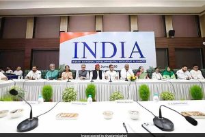 এসআইআর ইস্যুতে প্রধান বিচারপতিকে চিঠি ইন্ডিয়ার, সই করল ‘দলছুট’ আপ-ডিএমকেও