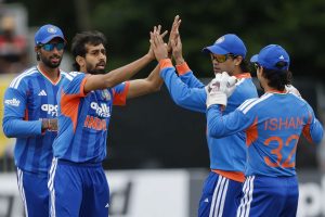 ব্যর্থতা কাটিয়ে পরপর জয়, টি-টোয়েন্টিতে শীর্ষস্থান ফিরে পেল টিম ইন্ডিয়া