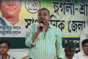 ‘অনেক মাল কামিয়েছে’, স্নেহাশিস-সহ ‘ঋতপন্থী’দের বিঁধে মুখ্যমন্ত্রীকে ‘চোর’ ধরার আবেদন কল্যাণের