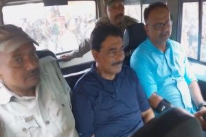 ‘পিঠে বানাতে’ বিধায়ক কার্যালয়ে মহিলাদের ডাক! গ্রেপ্তার বর্ধমানের ‘শাহজাহান’ খোকন