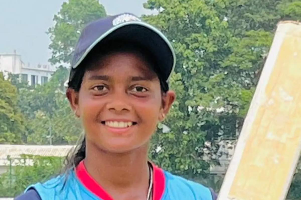 ১২৬ বলে ৩০৬! এবার বিহারের ১৫ বছরের ‘লেডি বৈভবে’র ঝোড়ো ব্যাটিংয়ে মজে ক্রিকেট দুনিয়া
