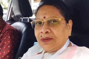 ‘বিদ্রোহী’ শিবিরে যেতেই পদ খোয়ালেন মালা রায়, মহিলা তৃণমূলের নতুন সভানেত্রী কে?