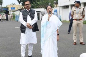 তৃণমূলের অ্যাকাউন্টে কাটমানি, তোলাবাজির টাকা! অরূপের চিঠির পরেই থানায় ‘ঋতপন্থী’ ১০ বিধায়ক