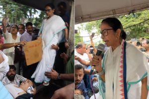 ওয়াই চ্যানেলে ধর্না কর্মসূচিতে অসুস্থ কুণাল, মাথায় হাত বুলিয়ে দিলেন মমতা