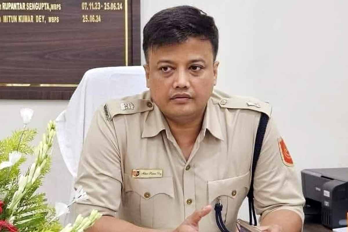 থানায় ডেকে বৈদ্যুতিক শক দিয়ে মার! ডায়মন্ড হারবারের প্রাক্তন পুলিশকর্তার বিরুদ্ধে এফআইআর
