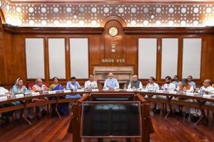 এবার কেন্দ্রীয় মন্ত্রী হচ্ছেন রাঘব, ‘রাম’? লড়াইয়ে বাংলার লিয়েন্ডারও