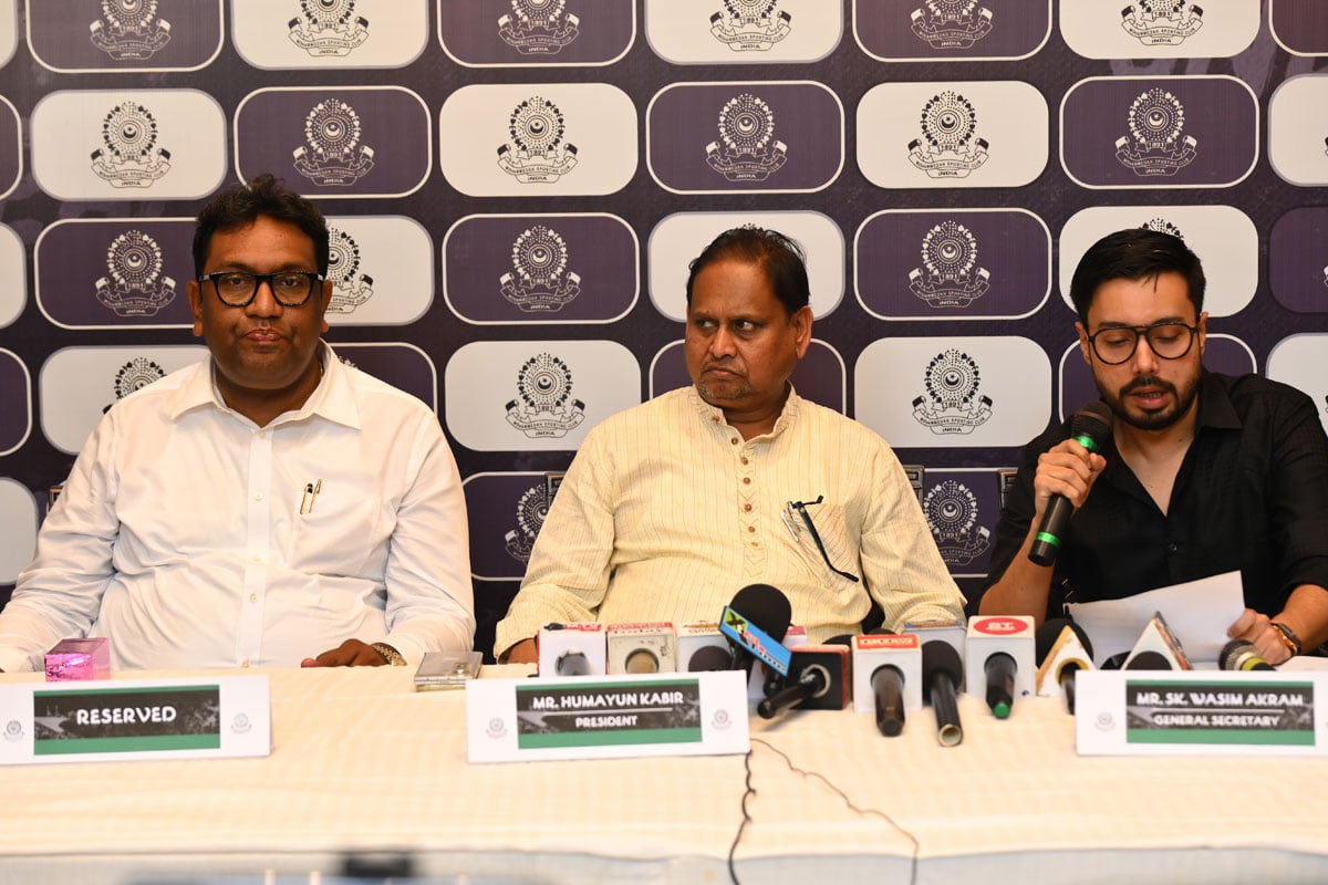 হুমায়ুনের সভাপতিত্বে মহামেডানের নতুন সচিব ওয়াসিম আক্রম, ক্লাবের উন্নতিতে কী সিদ্ধান্ত?