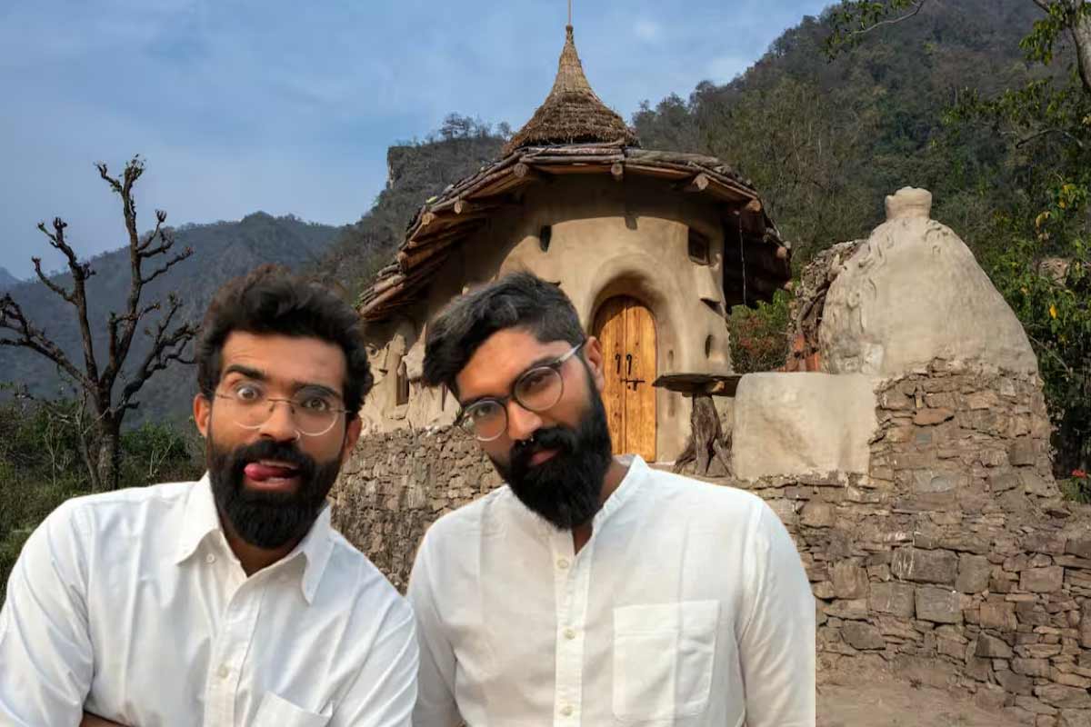 কোটি টাকার চাকরি ছেড়ে হৃষিকেশে মাটির কুটির, Airbnb-তে ট্রেন্ডিং ‘দিল্লি ব্রাদার্সে’র তৈরি আস্তানা, ভাড়া জানেন?
