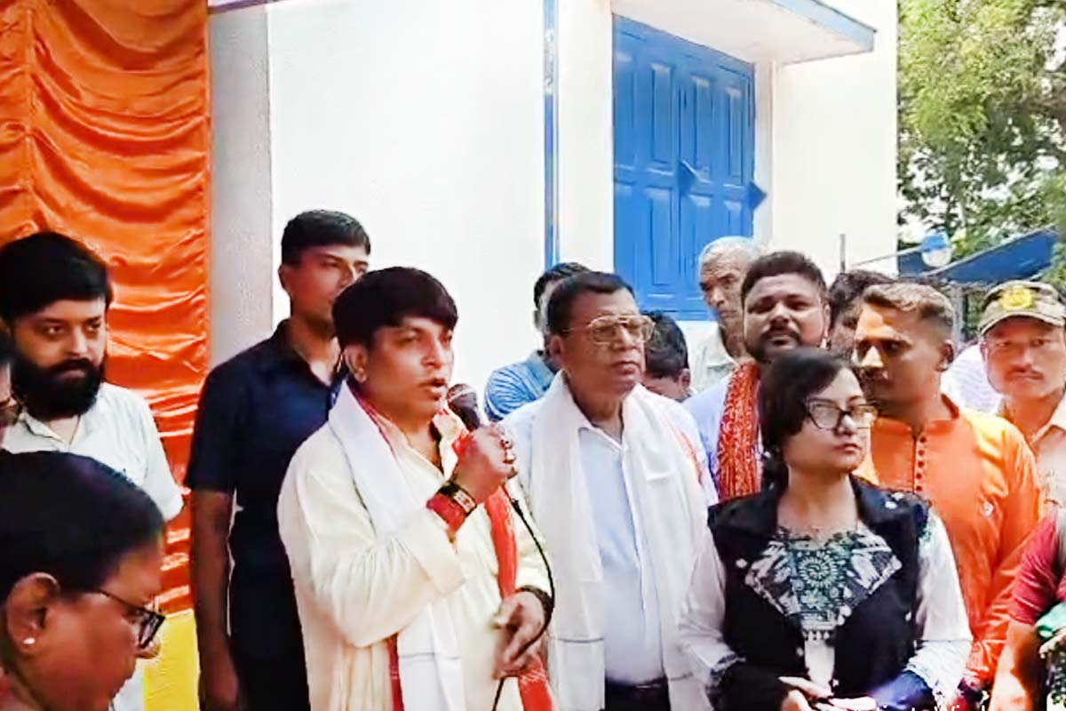 ‘কাজ করলে পুরস্কার, না হলে বহিষ্কার’, জনকল্যাণ শিবিরে আধিকারিকদের কড়া বার্তা মন্ত্রীর