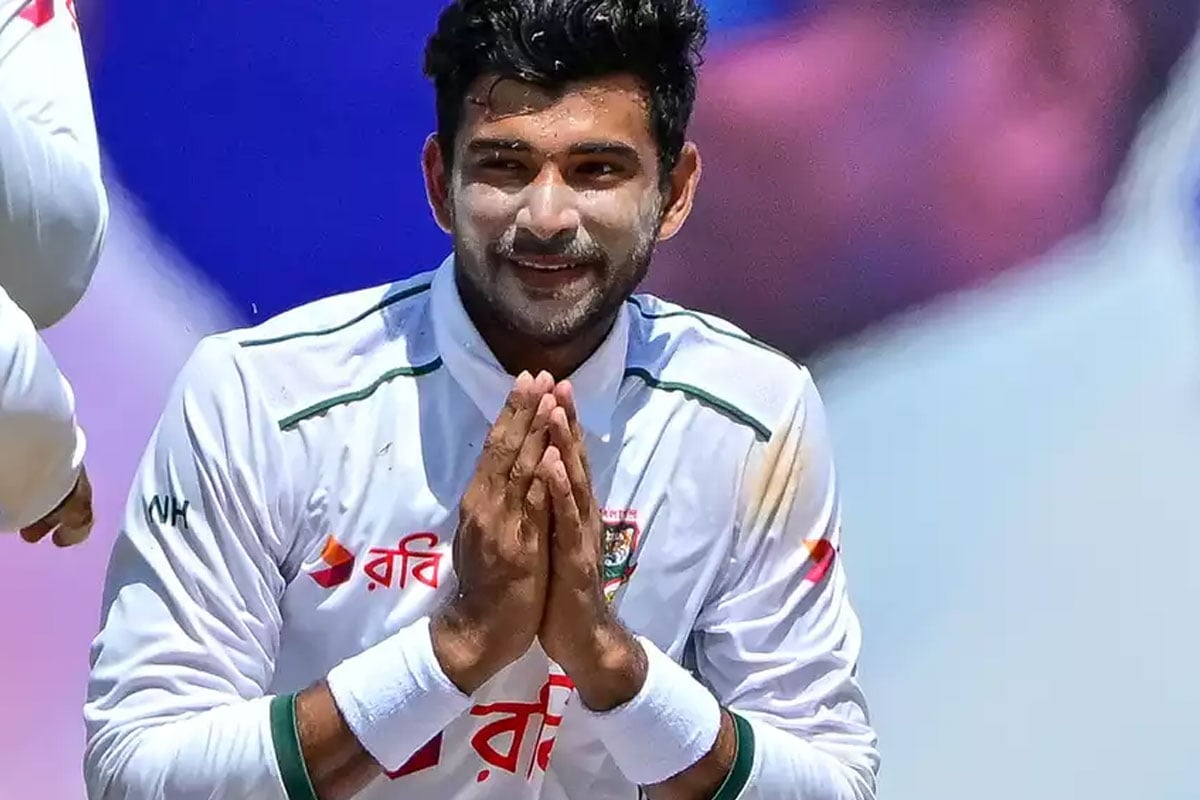 জাতীয় দলের ক্রিকেটারকে পিটিয়ে থানায় নিয়ে গেল বাংলাদেশের পুলিশ! প্রতিবাদে সরব মুশফিক-লিটনরা