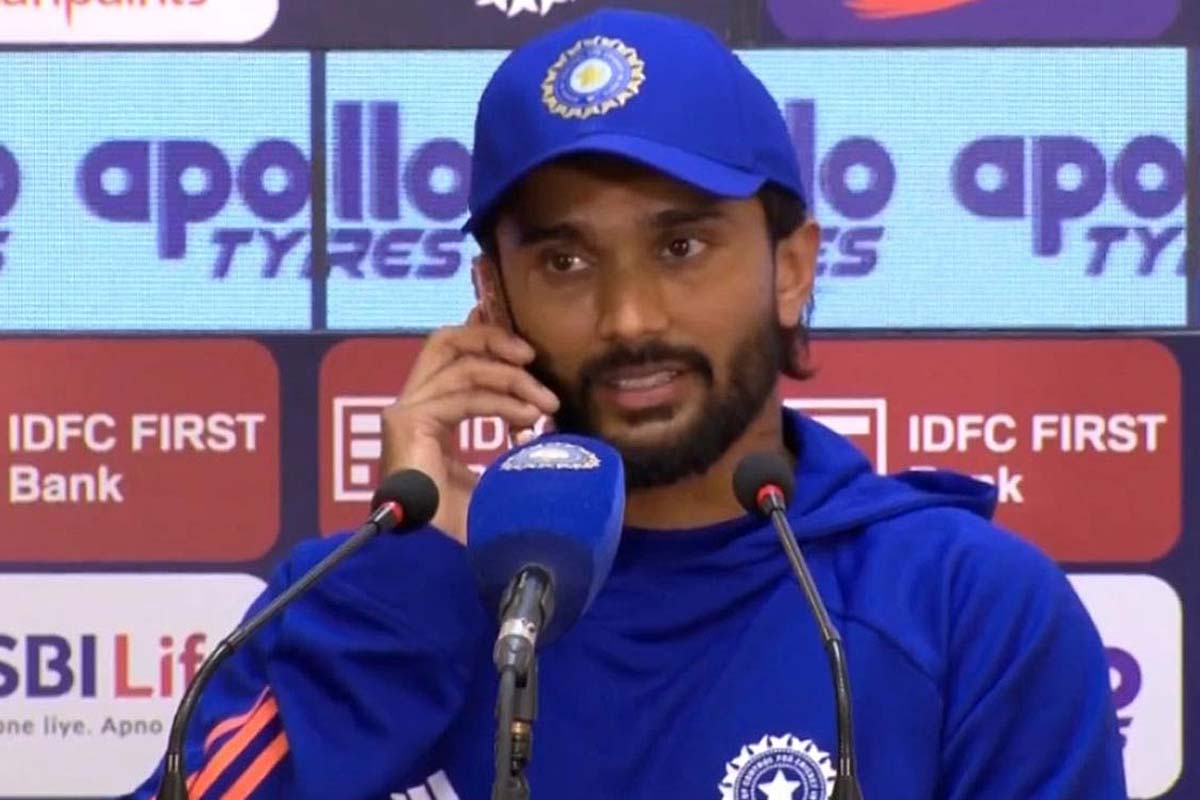 ‘দুঃখিত, মায়ের ফোন…’, সাংবাদিক সম্মেলন থামিয়ে মন জয় করলেন নীতীশ রেড্ডি