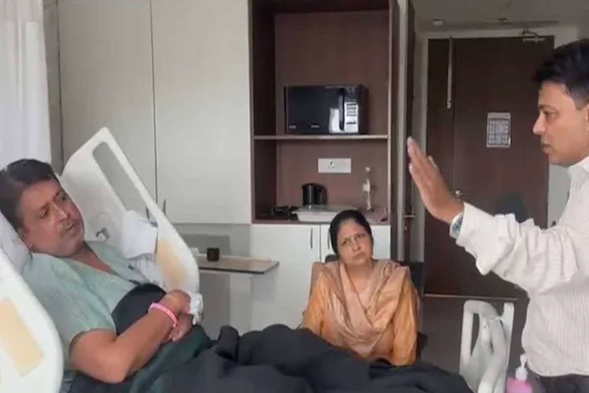 মেয়ে ‘খুনি’, হৃদরোগে আক্রান্ত সিয়ার বাবা! মা বলছেন, ‘ওকে মৃত্যুদণ্ড দিক…’