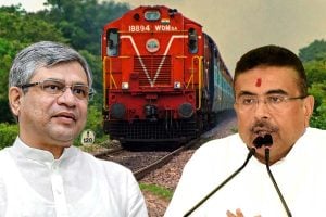 ‘রেল মানচিত্রে জুড়বে গোটা বাংলা’, নবান্নে রেলমন্ত্রীর সঙ্গে বৈঠকে ‘গ্রিন সিগন্যাল’ শুভেন্দুর