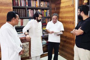 রুদ্রনীলকে নিয়ে শমীকের দরবারে প্রসেনজিৎ, আতশকাচে ‘ইন্ডাস্ট্রি’র সাক্ষাৎ