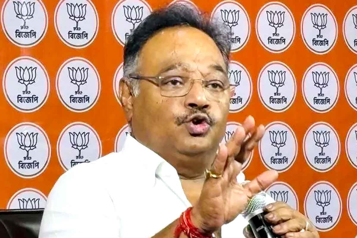 ‘দলবিরোধী কাজে বিধায়ককেও রেওয়াত নয়’, সাফ বার্তা শমীকের, সাসপেন্ডেড ৩ বিজেপি নেতা
